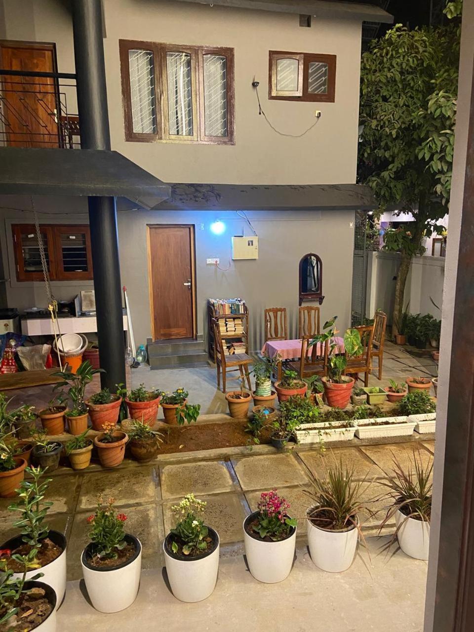 Mickey Homestay Thekkady Buitenkant foto